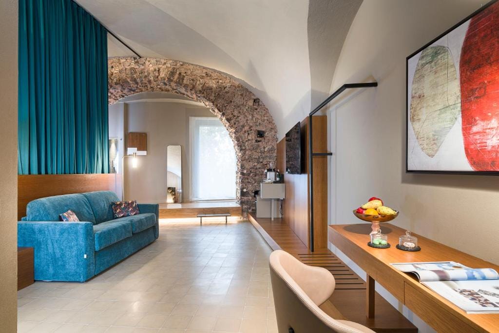 BASTIÒ PRIVATE SUITES — 3