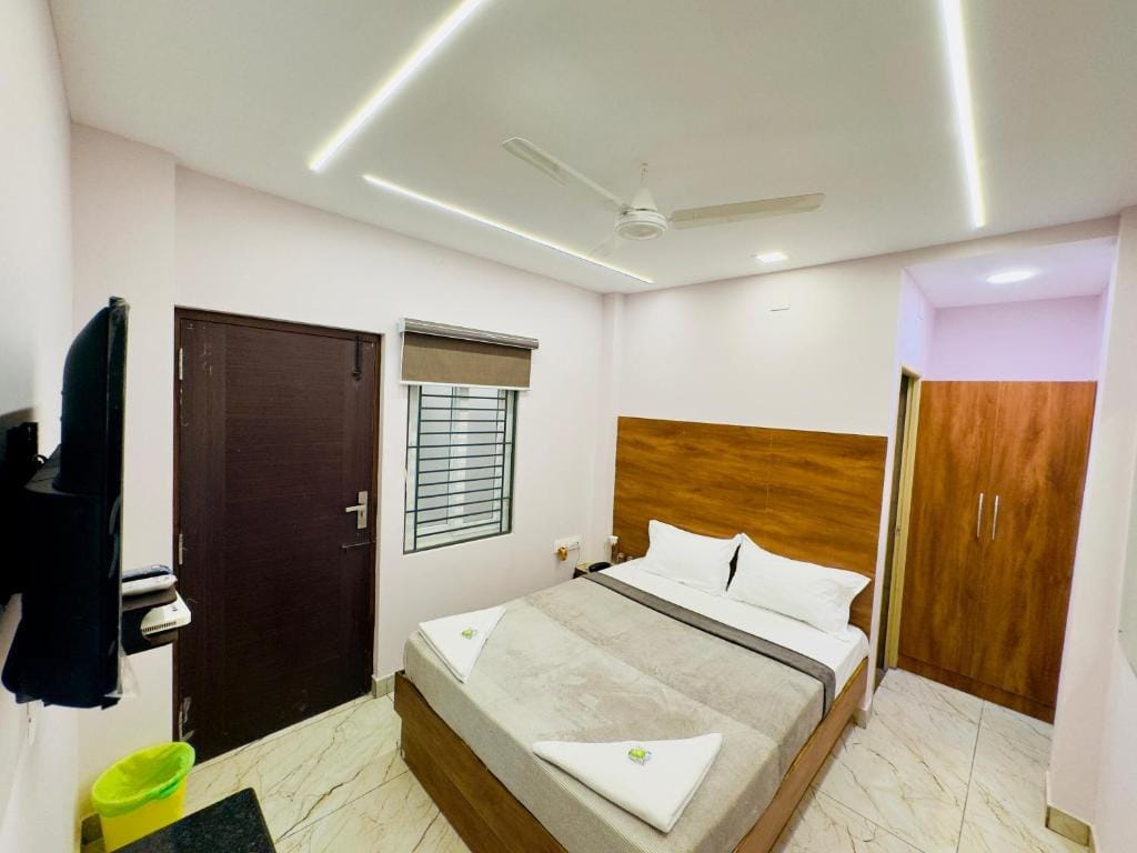 GREENS INN near Madras High Court and Harbour Chennai Port — 2