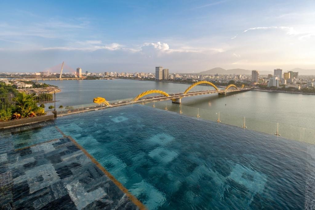 Caro Premium Danang Hotel — 2
