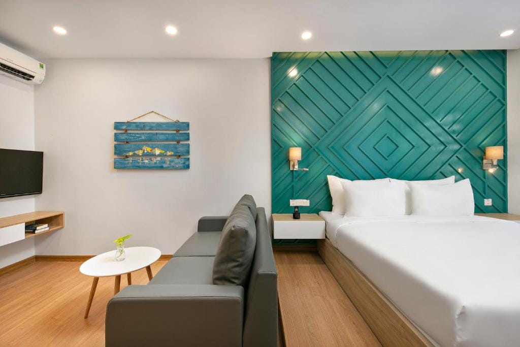 Dolphin Hotel and Apartment — 2