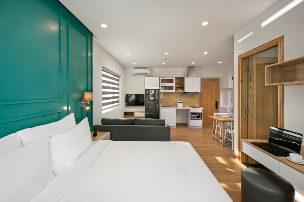 Dolphin Hotel and Apartment — 3