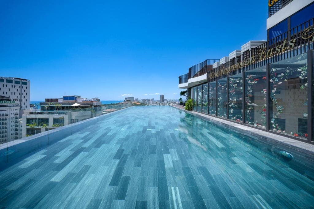 Golden Lotus Grand Da Nang - Panoramic Rooftop Bar & Daily Afternoon Tea — 1