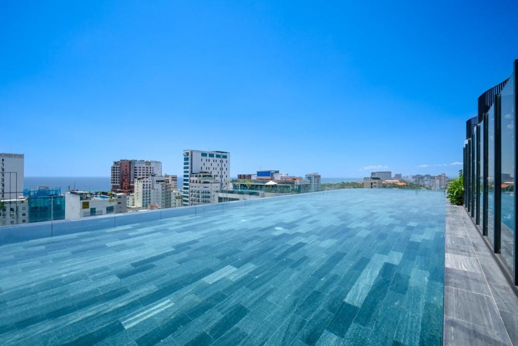 Golden Lotus Grand Da Nang - Panoramic Rooftop Bar & Daily Afternoon Tea — 2