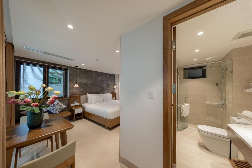 Ponte Boutique Da Nang — 3