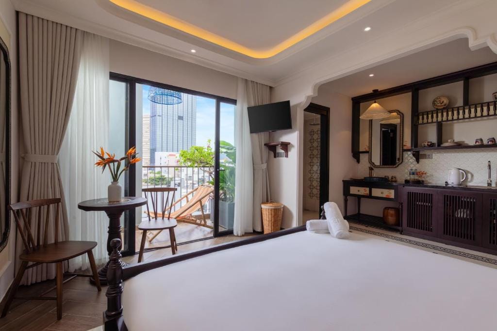Seahorse Tropical Natalie Da Nang Hotel by Haviland — 2