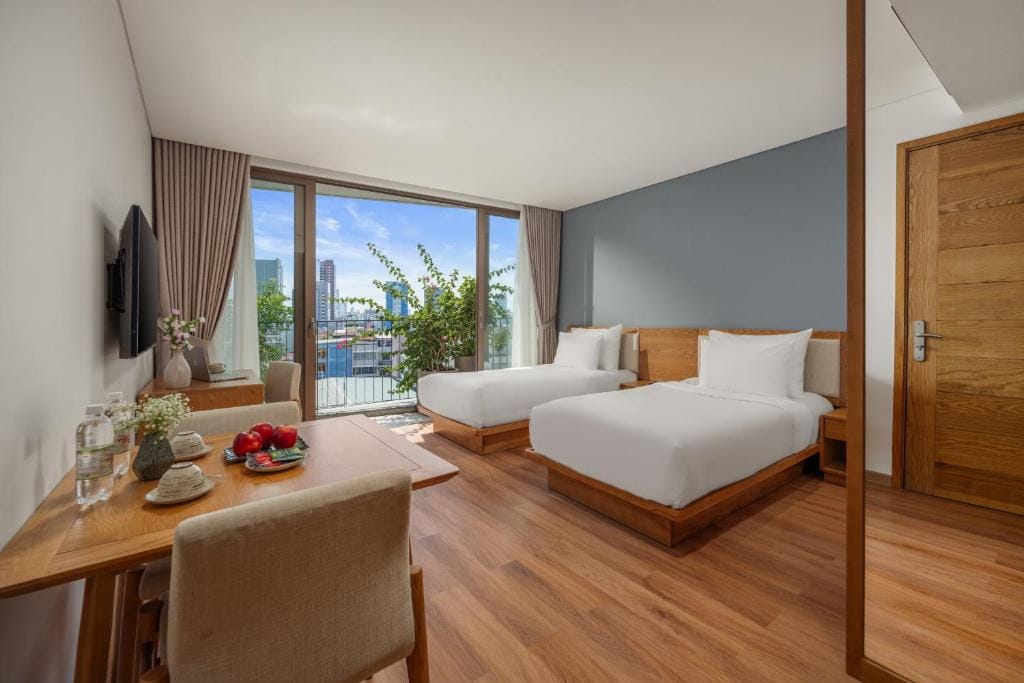 Vernal Hotel & Apartment Da Nang — 2