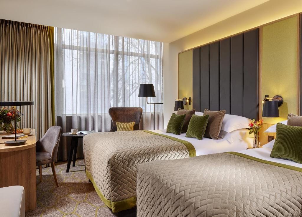 Mespil Hotel — 2