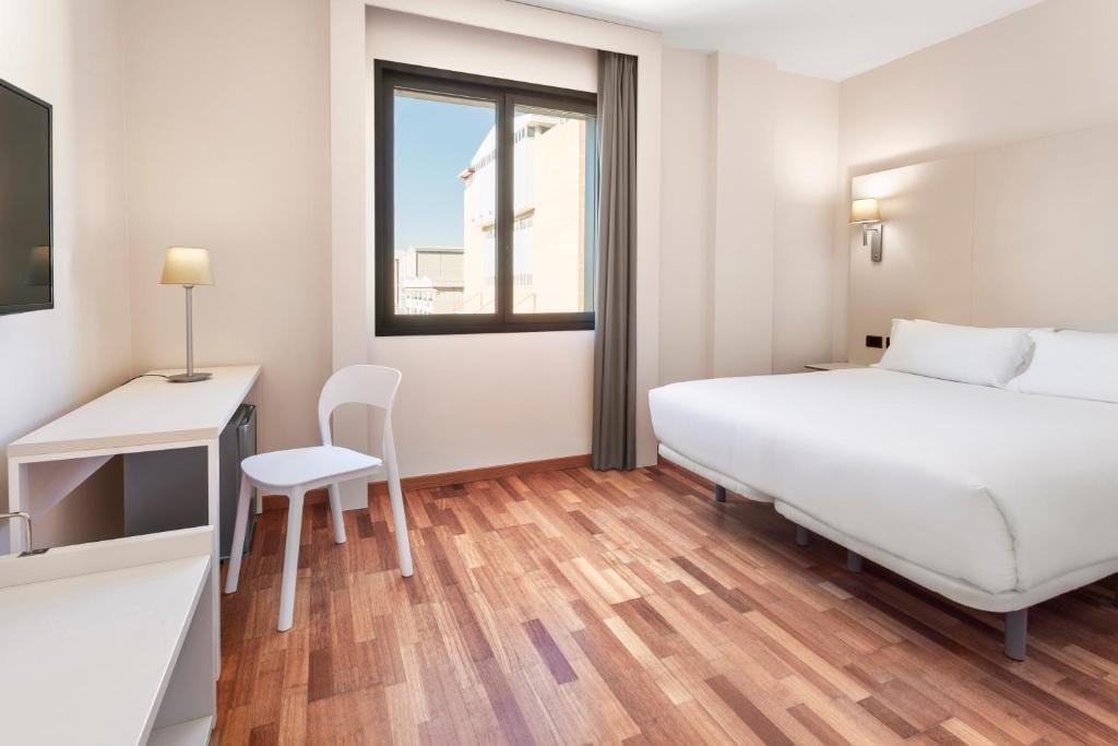 B&B HOTEL Elche — 2