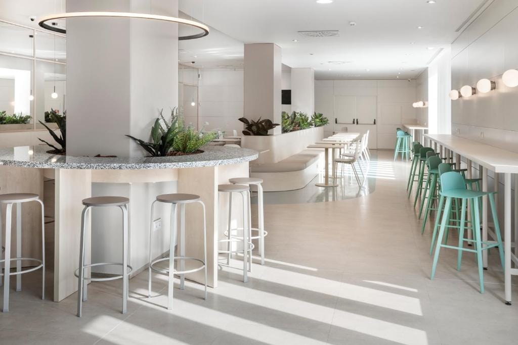 B&B HOTEL Elche — 4