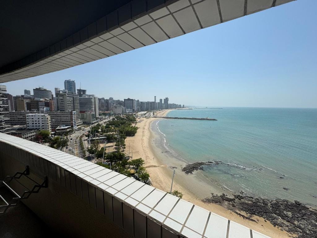 Chic hotel suite in fabulous Meireles Fortaleza with WiFi, fitness room — 1