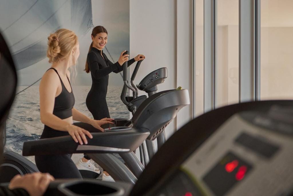 Waterlane Island - Riverview Pool, SPA & Gym by Downtown Apartments — 4