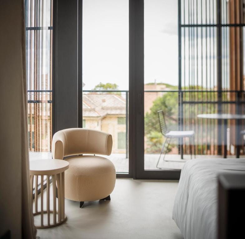 Capitolo Riviera — 5