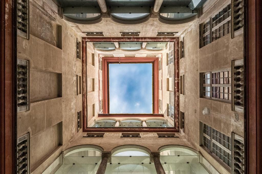 Hotel Astoria — 2