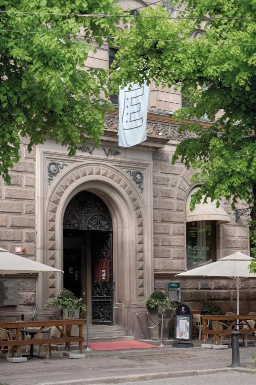 Elite Plaza Hotel — 1