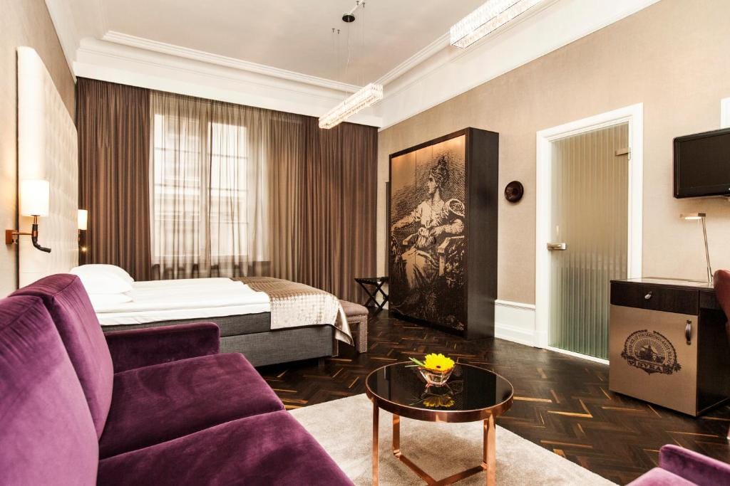 Elite Plaza Hotel — 4