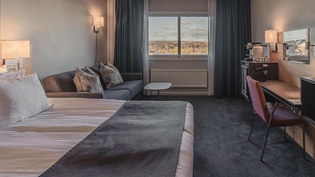 Quality Hotel Waterfront — 5