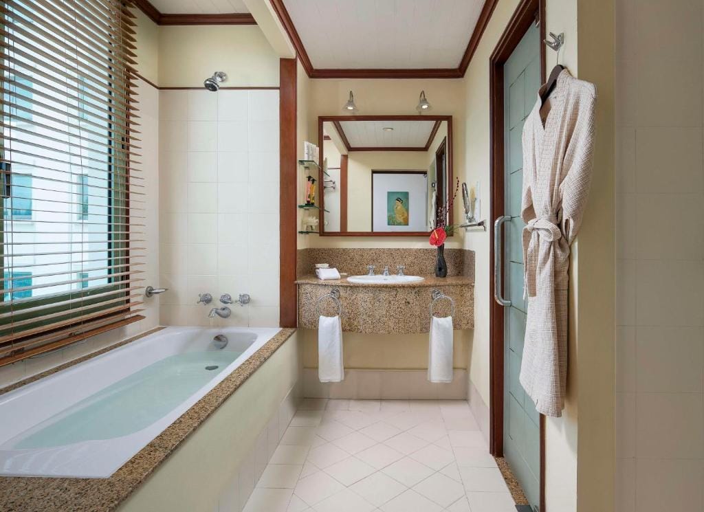 Hai Phong Harbour View Hotel — 3