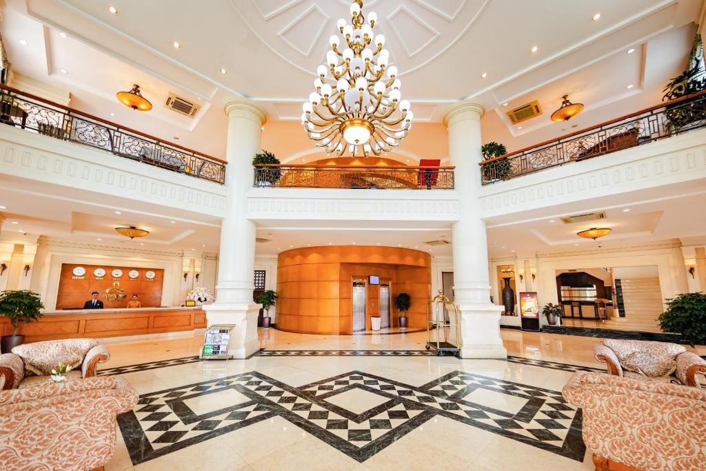 Pearl River Hotel — 4