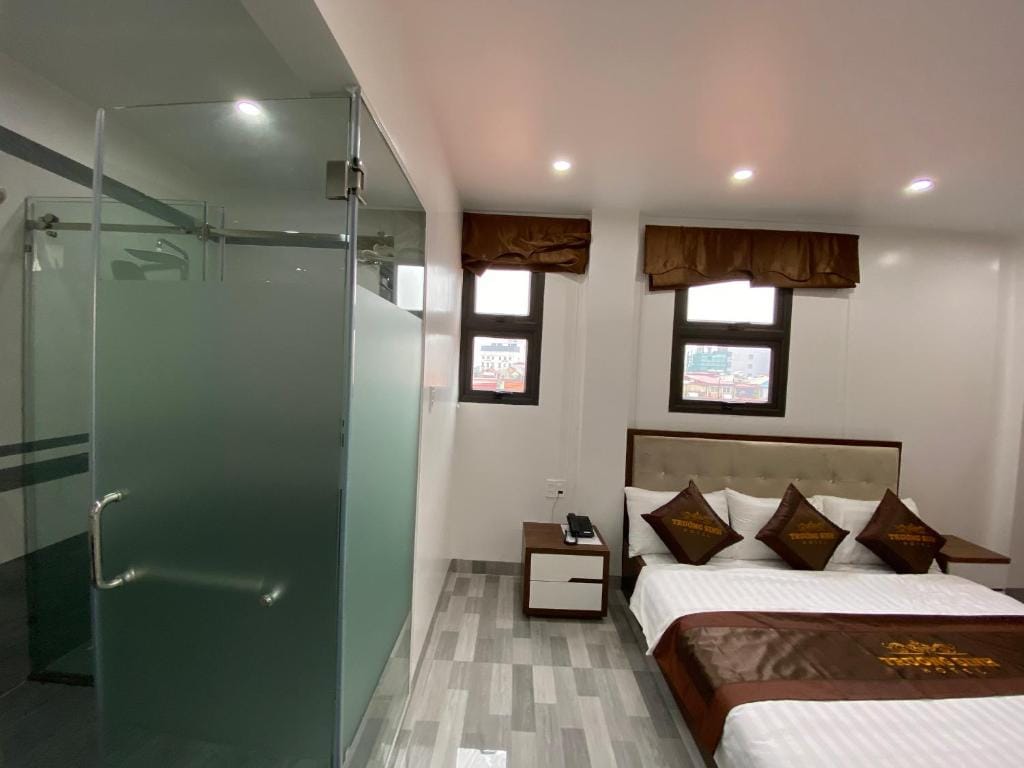 Trường Sinh Hotel — 3