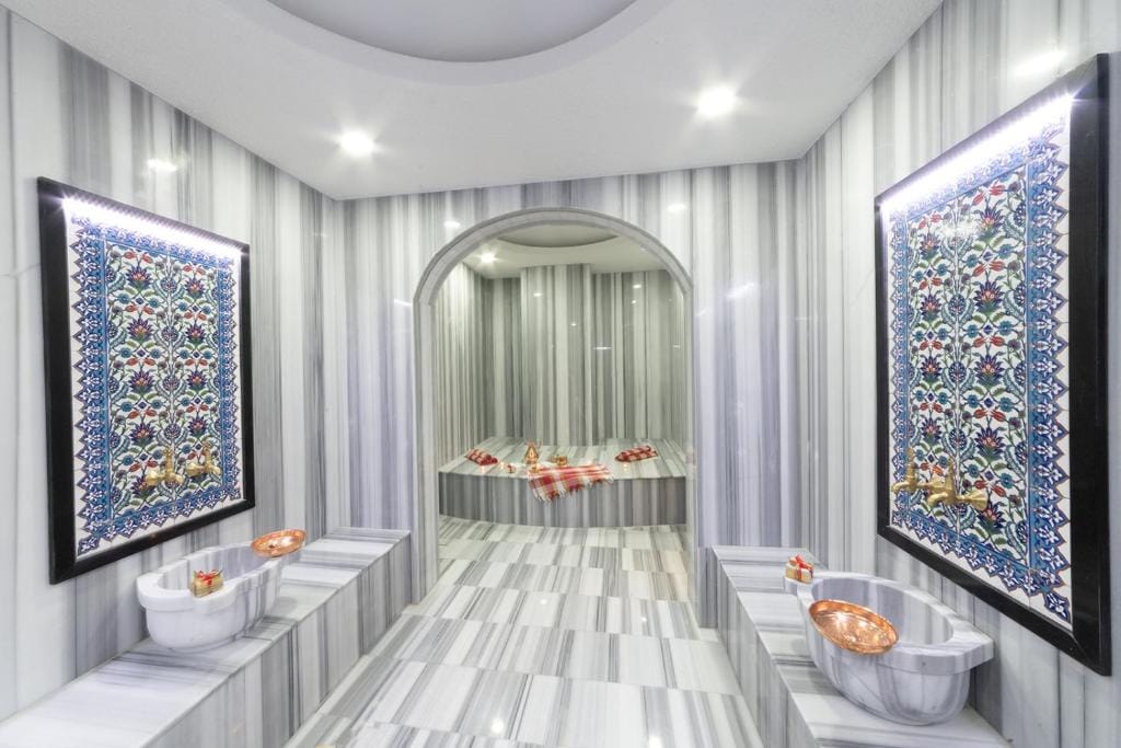 ARTES HOTEL — 3