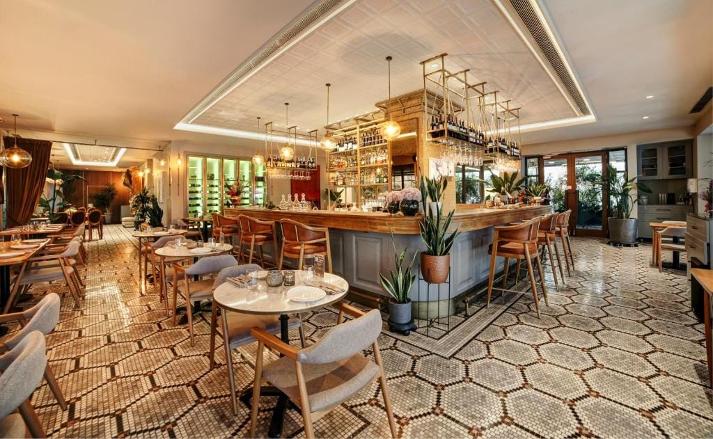39 Kalamış Marina Hotel & Restaurant — 2