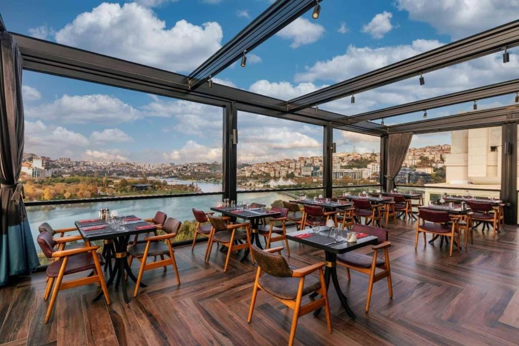 Ramada by Wyndham Istanbul Golden Horn — 3