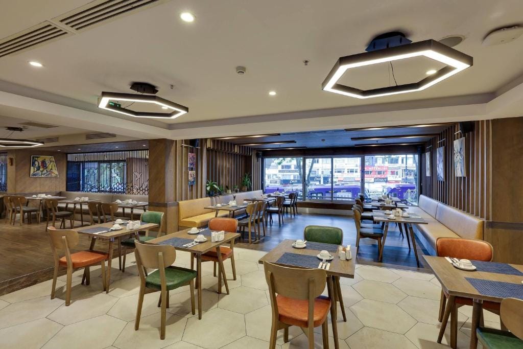 Ramada by Wyndham Istanbul Old City — 2