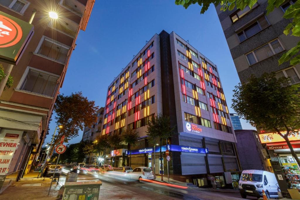 Ramada Encore by Wyndham Istanbul Sisli — 1
