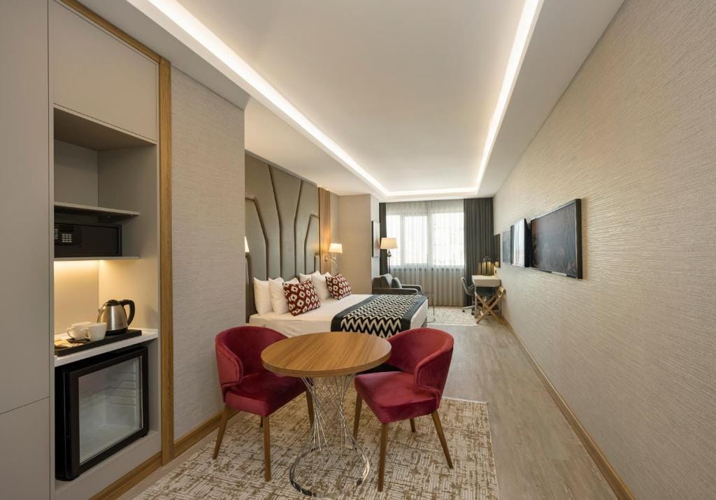 Ramada Encore by Wyndham Istanbul Sisli — 2