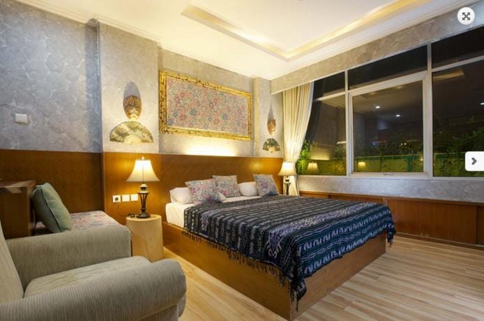 Apartemen Senayan — 1