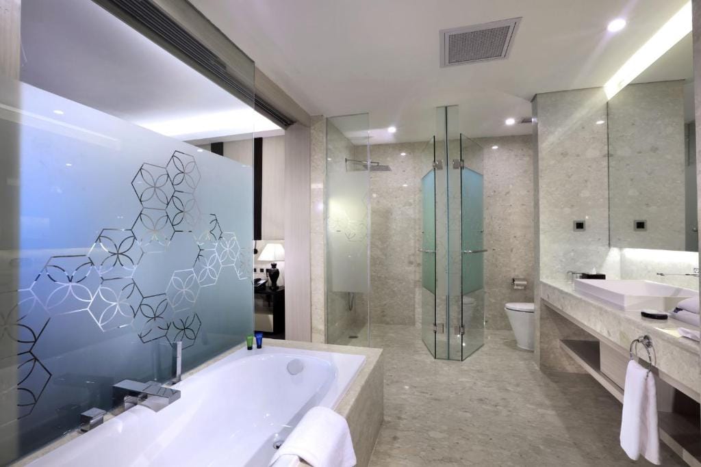 Aston Kartika Grogol Hotel & Conference Center — 3
