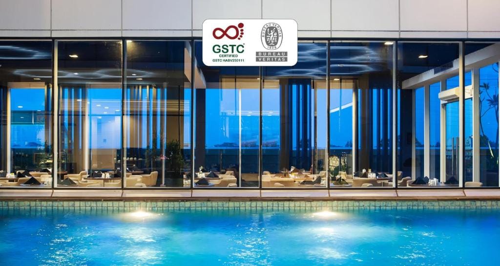 Best Western Premier The Hive — 1