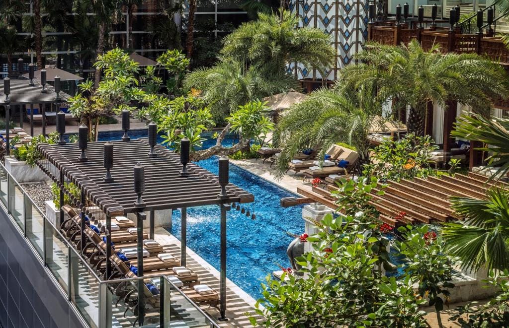 Four Seasons Hotel Jakarta — 1
