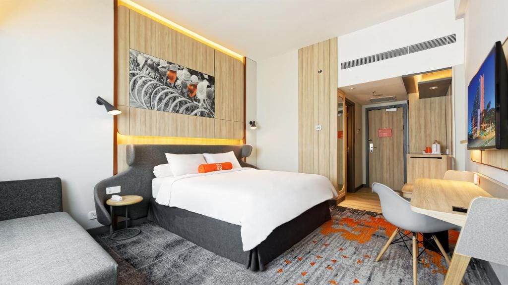 HARRIS Hotel and Conventions Kelapa Gading Jakarta — 2