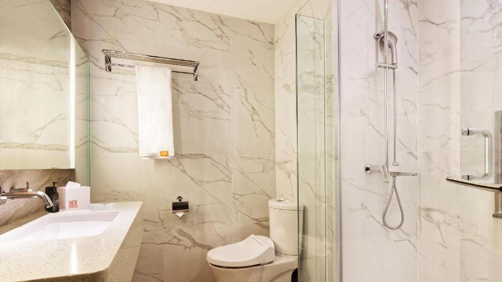 HARRIS Hotel and Conventions Kelapa Gading Jakarta — 3