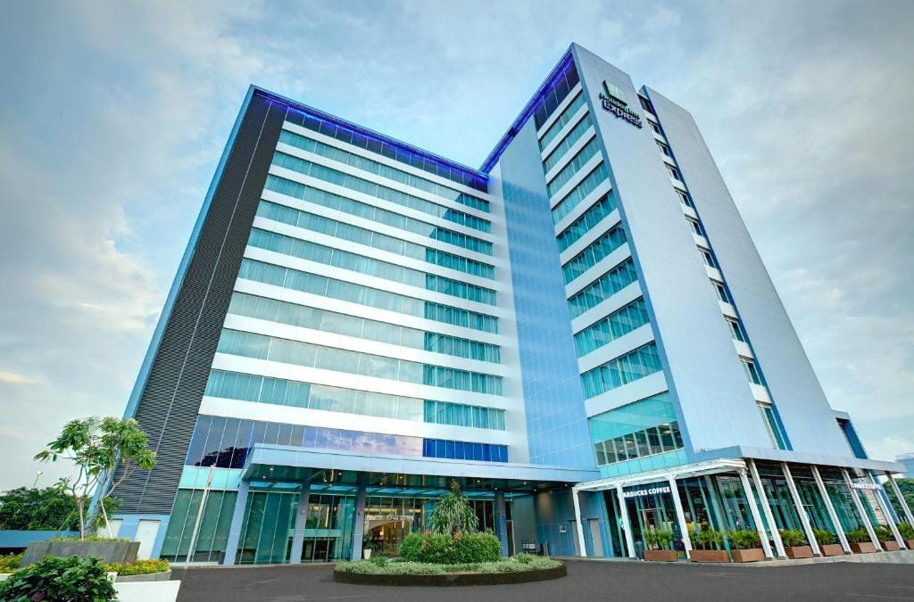 Holiday Inn Express Jakarta International Expo by IHG — 1