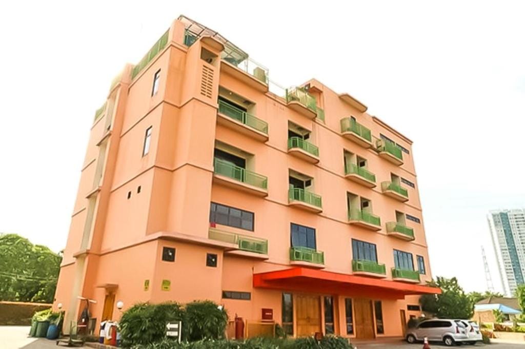 Hotel 678 Cawang powered by Cocotel — 1