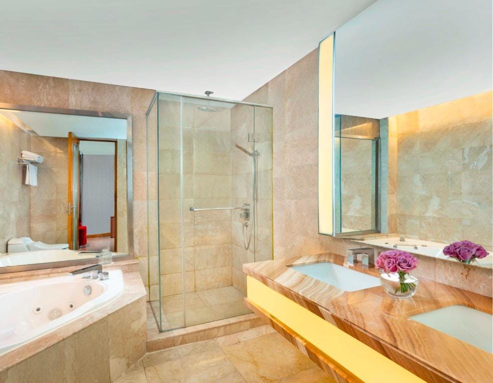Hotel Ciputra Jakarta — 3