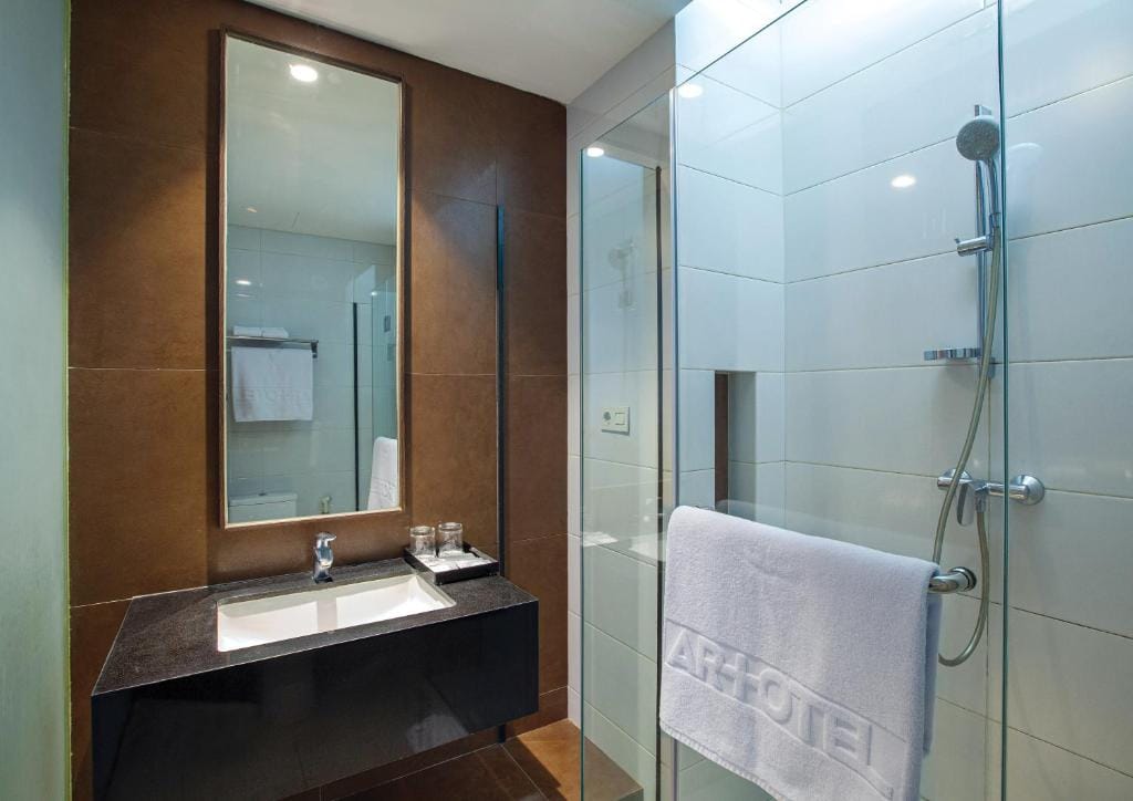 Miers Kuningan, ARTOTEL Curated — 3