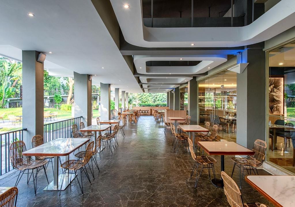 Oakwood Hotel & Apartments Taman Mini Jakarta — 5