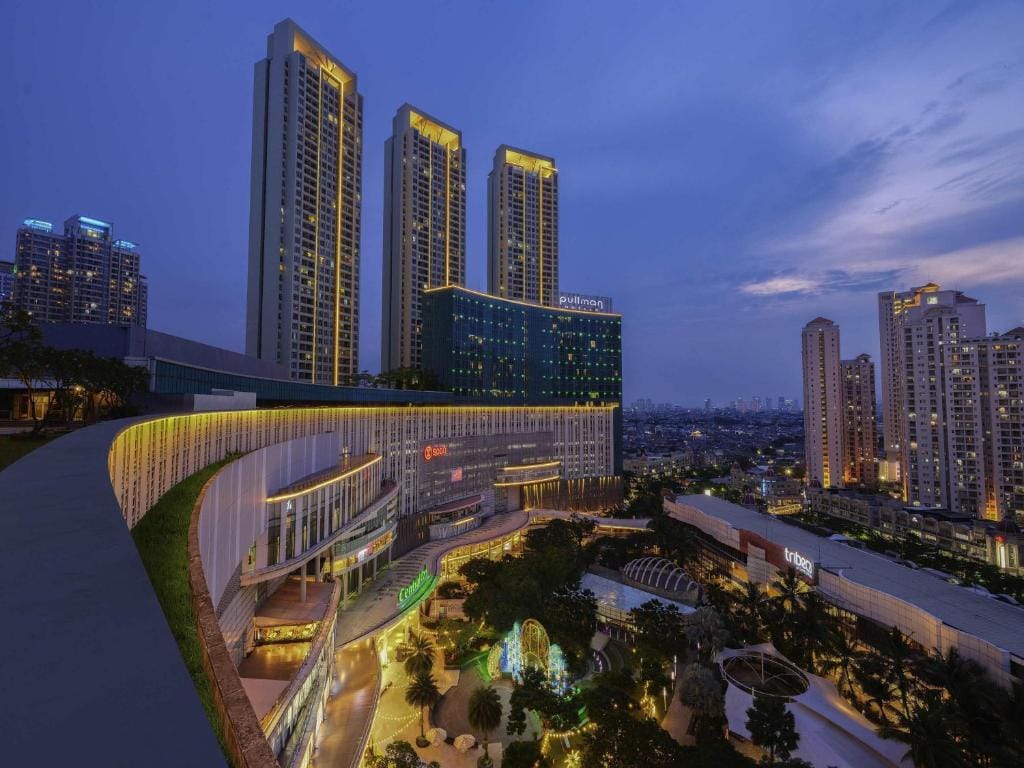 Pullman Jakarta Central Park — 1