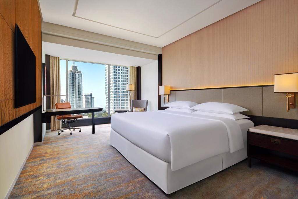 Sheraton Grand Jakarta Gandaria City Hotel — 5