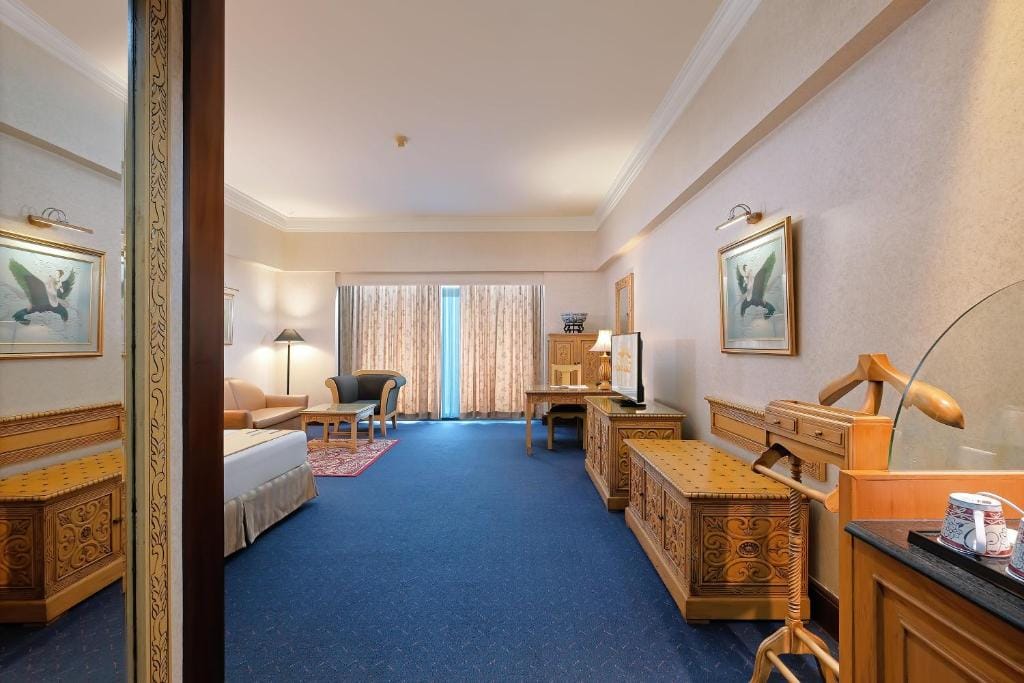 Sunlake Waterfront Resort & Convention — 2