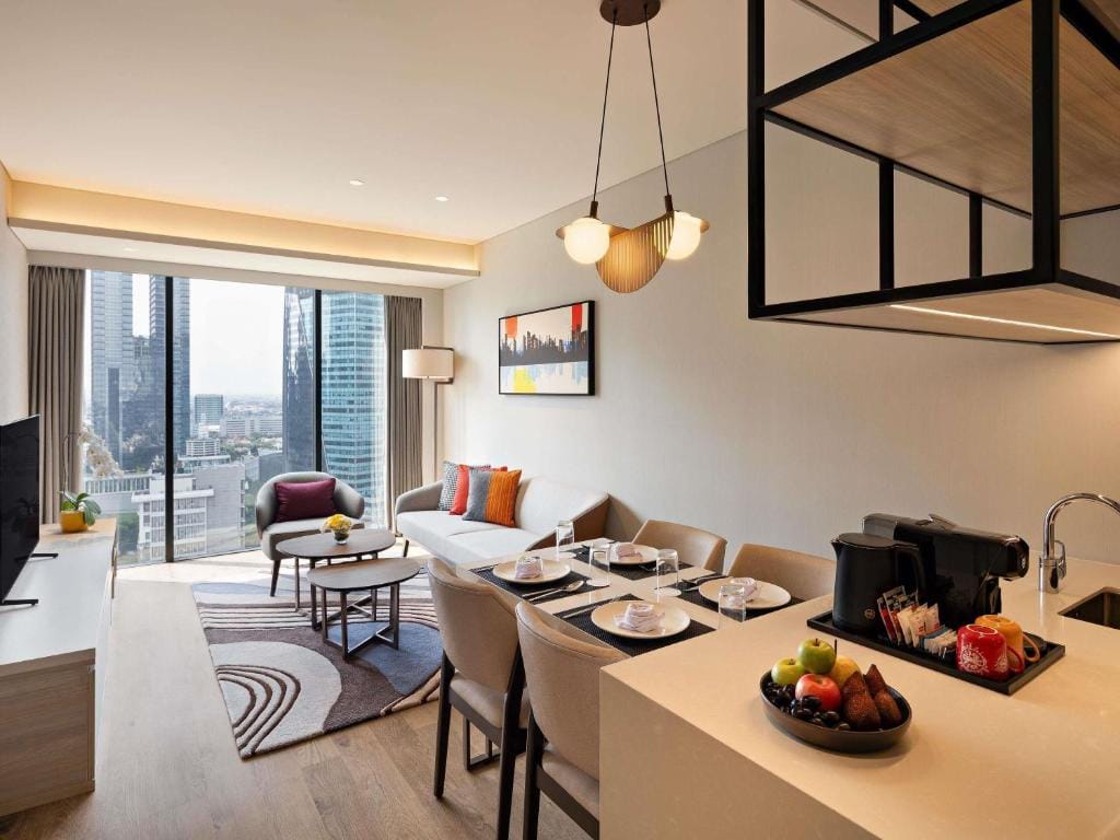 Swissôtel Living Jakarta Mega Kuningan — 3