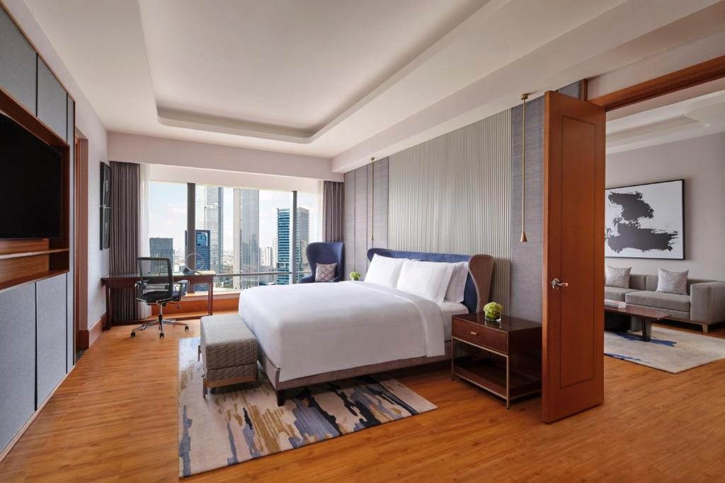 The Ritz-Carlton Jakarta, Mega Kuningan — 2
