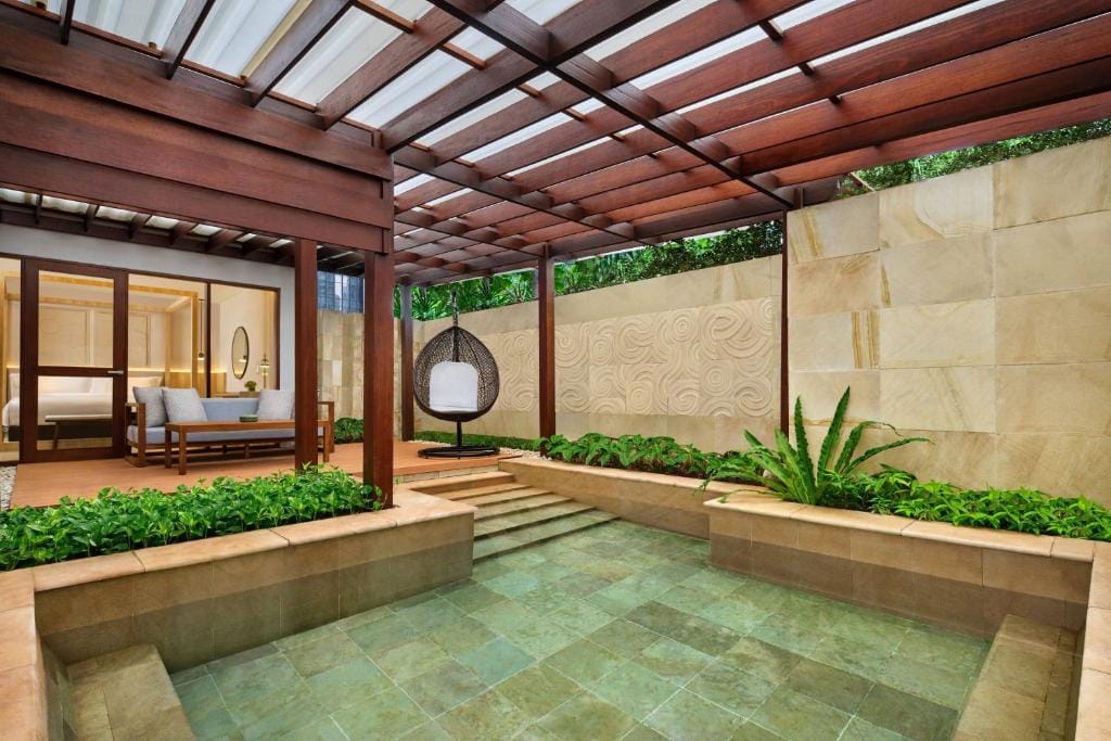 The Ritz-Carlton Jakarta, Mega Kuningan — 4