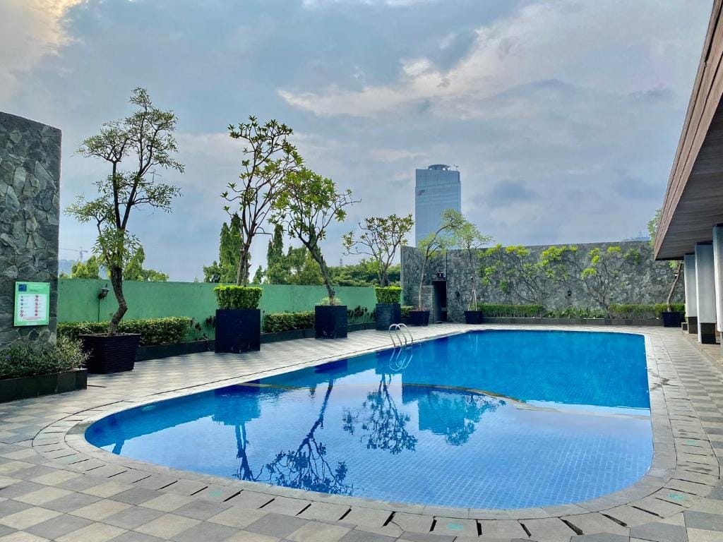 Whiz Prime Hotel Kelapa Gading — 1