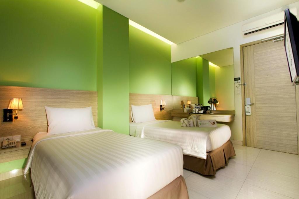 Whiz Prime Hotel Kelapa Gading — 2
