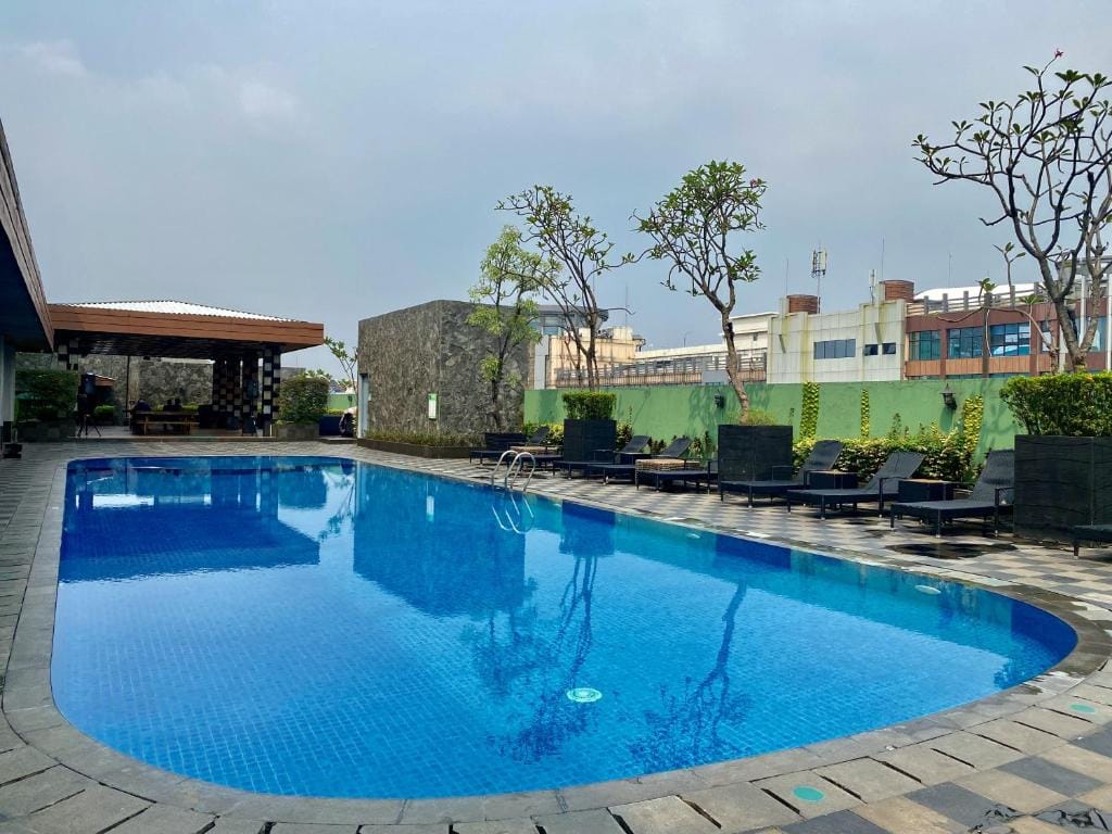 Whiz Prime Hotel Kelapa Gading — 4