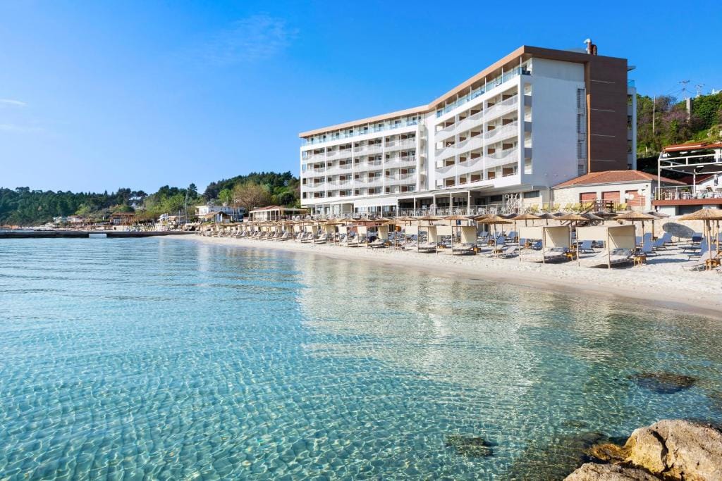Ammon Zeus Luxury Beach Hotel — 3